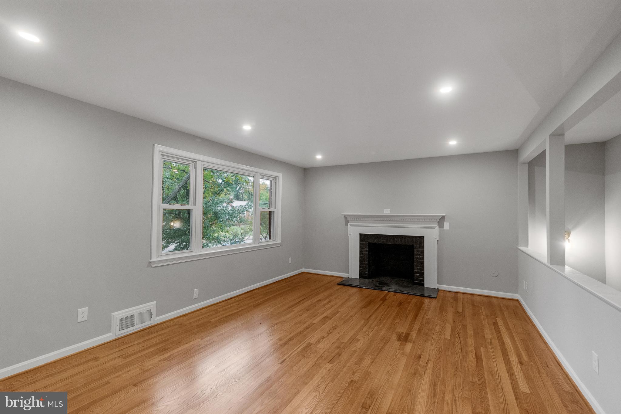 6301 Middlesex Avenue Springfield, VA 22150 - Photo 4 of 30 Gallery Image 4