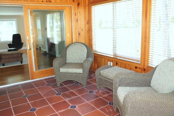 10 Longfellow Road Lexington, MA 02420 - Photo 8 of 29 a living room with furniture and a window