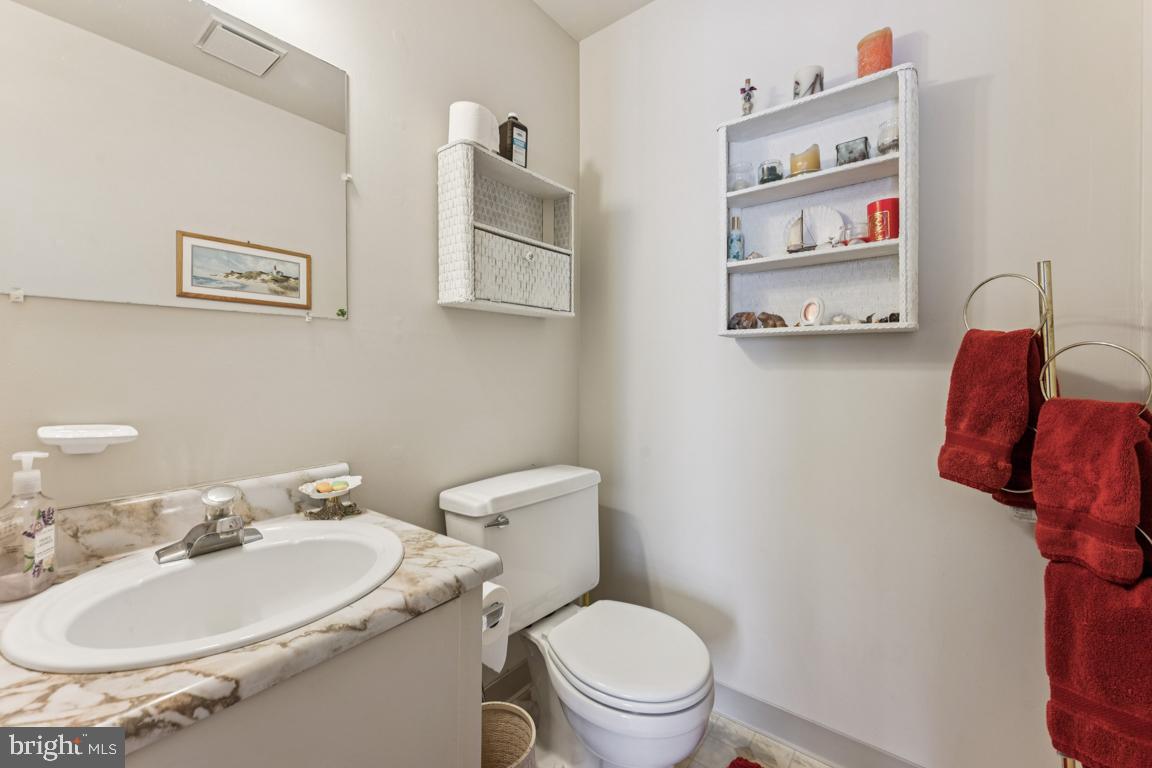 1501 Timber Creek Road Clementon, NJ 08021 - Photo 18 of 27 Powder Room