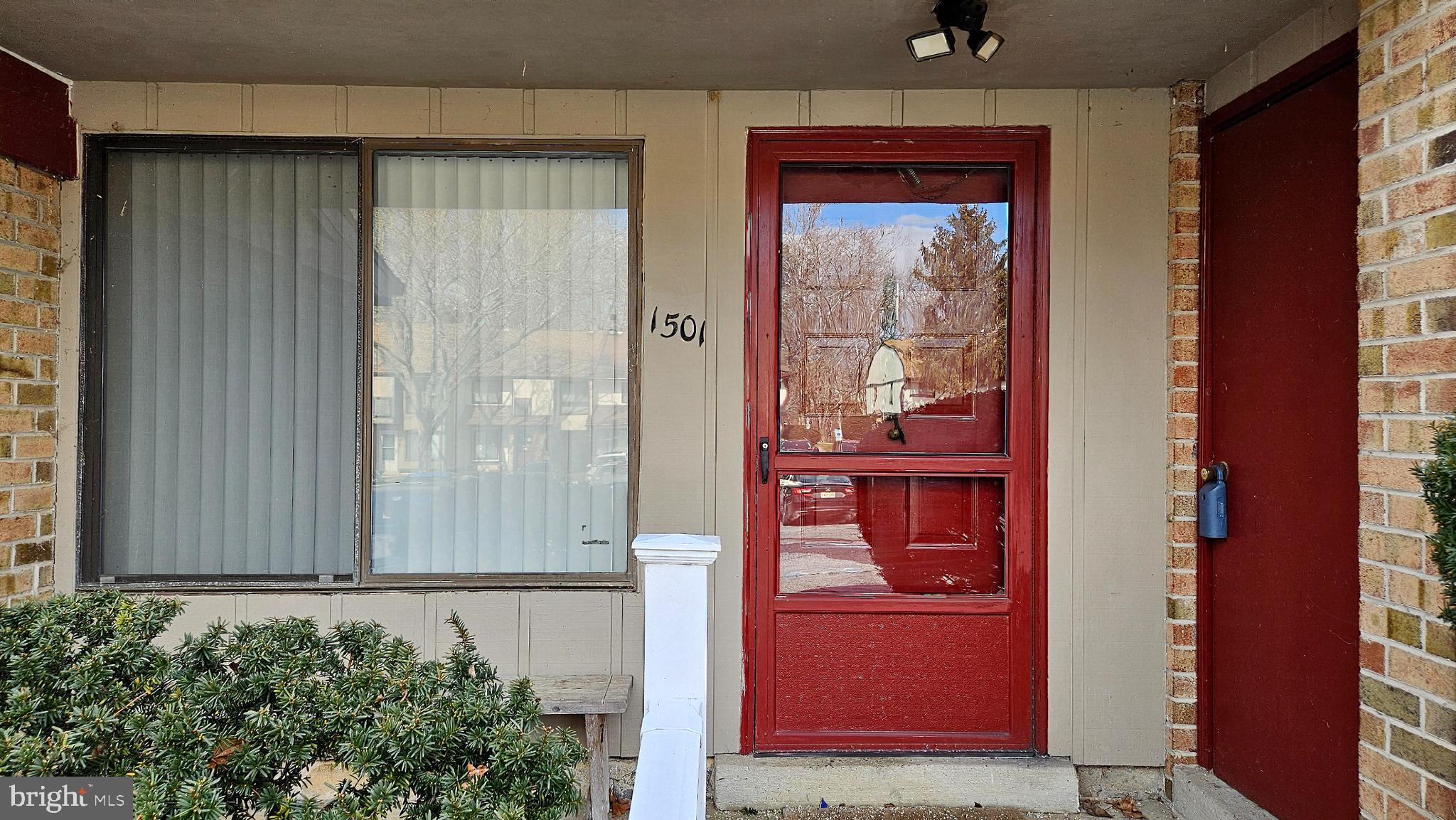 1501 Timber Creek Road Clementon, NJ 08021 - Photo 2 of 27 Entry/Porch