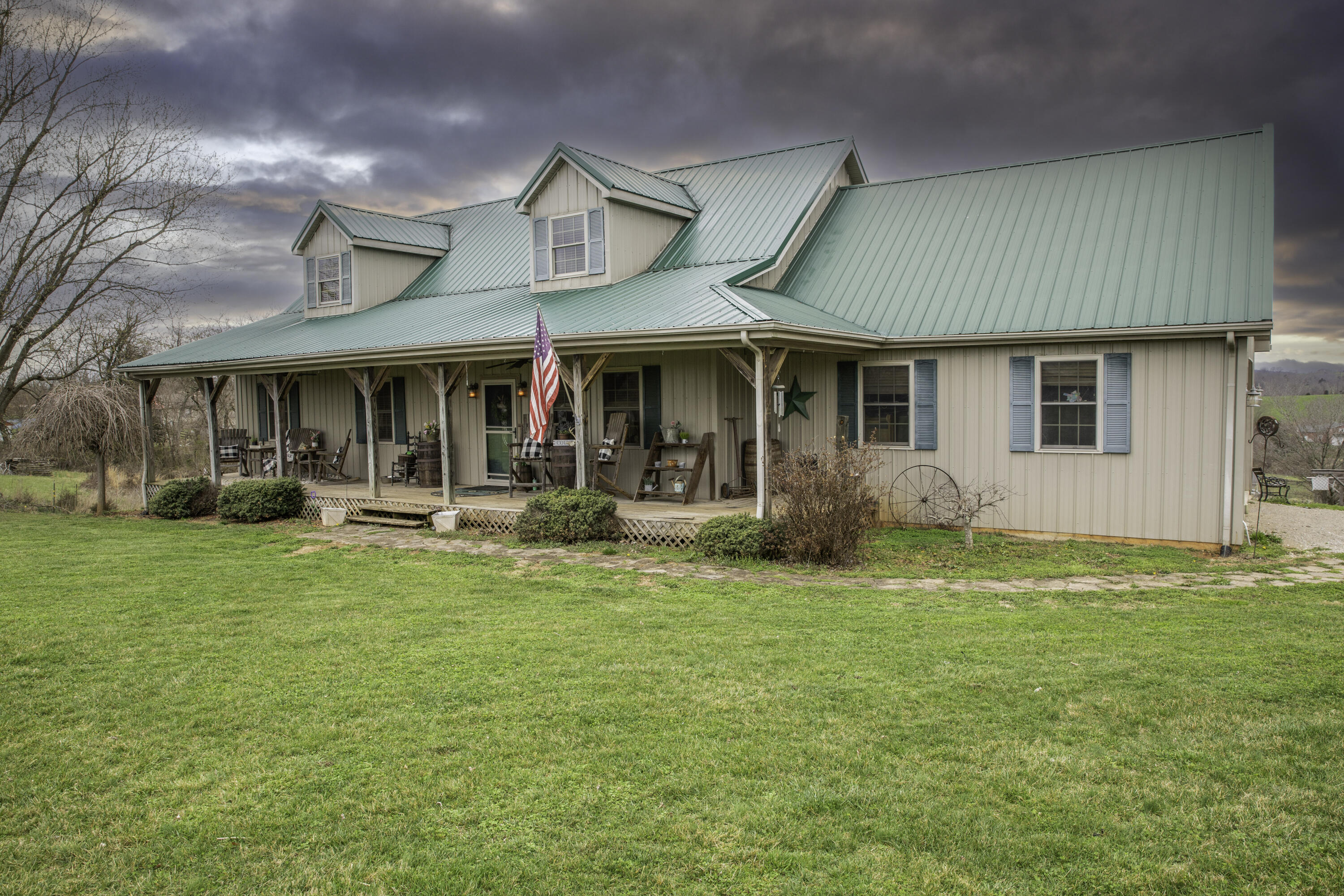210 Whitaker Road Somerset, KY 42503 - Photo 2 of 60 0O5A0790-Edit