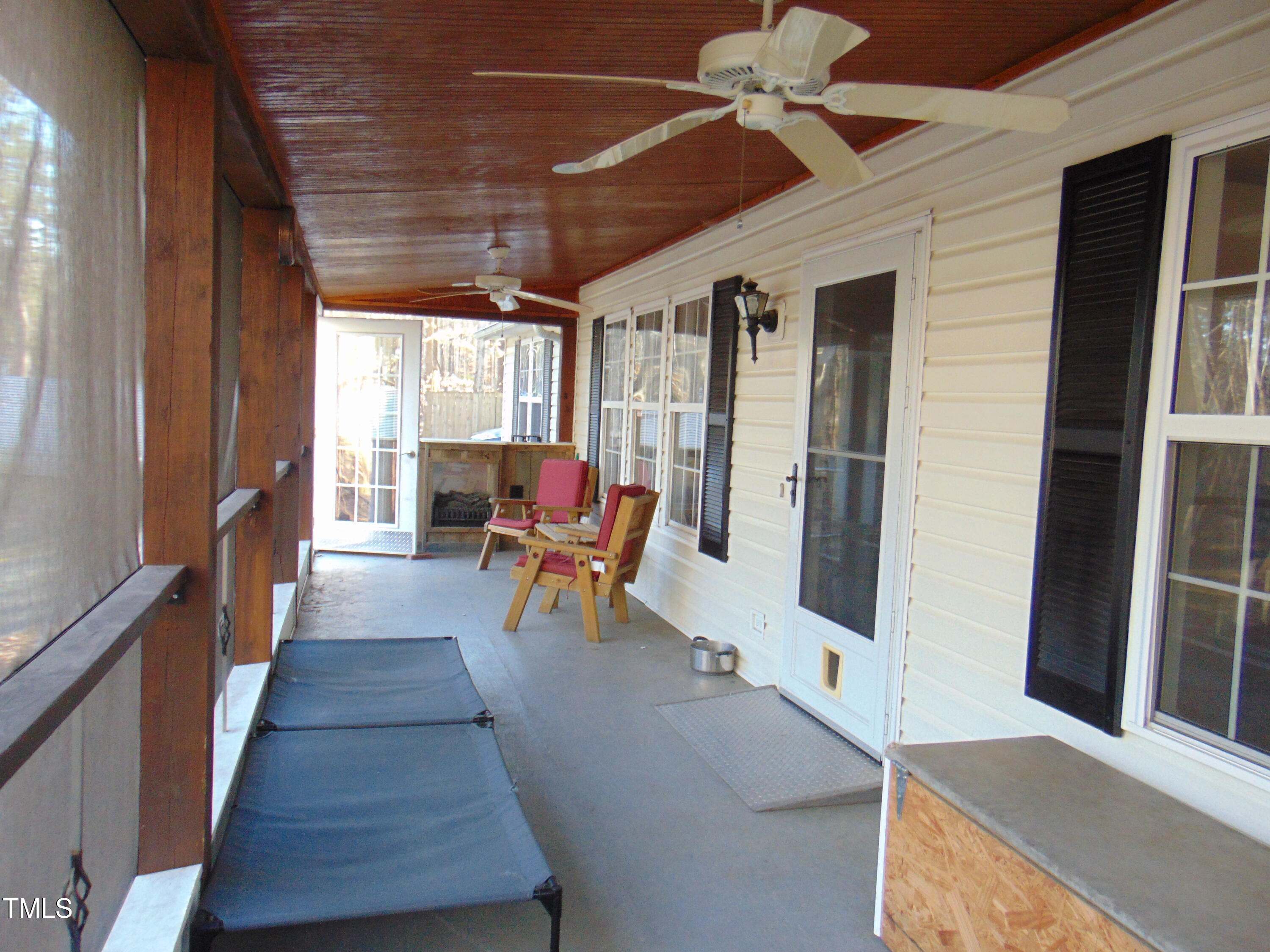 3699 Country Valley Road Oxford, NC 27565 - Photo 5 of 71 DSC03808