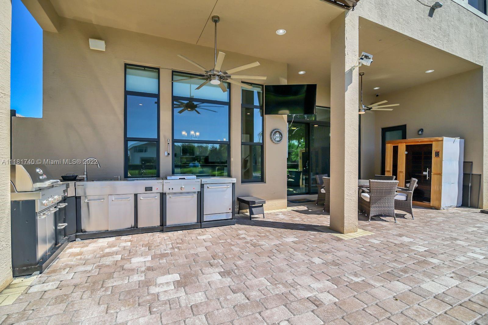 9728 Bozzano Drive Delray Beach, FL 33446 - Photo 40 of 48