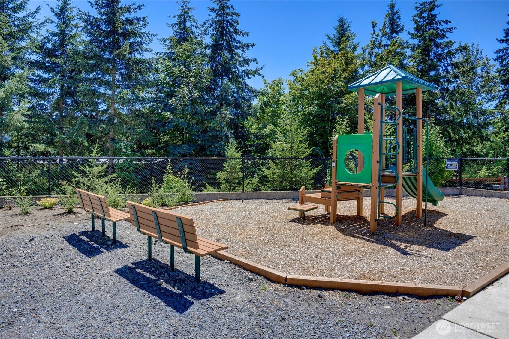 8911 Northeast 173rd Place, Unit B Bothell, WA 98011 - Photo 26 of 28