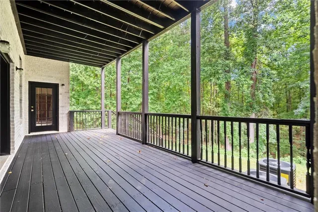 $995,000 | 5515 Riverwalk Court, Gainesville, GA 30506