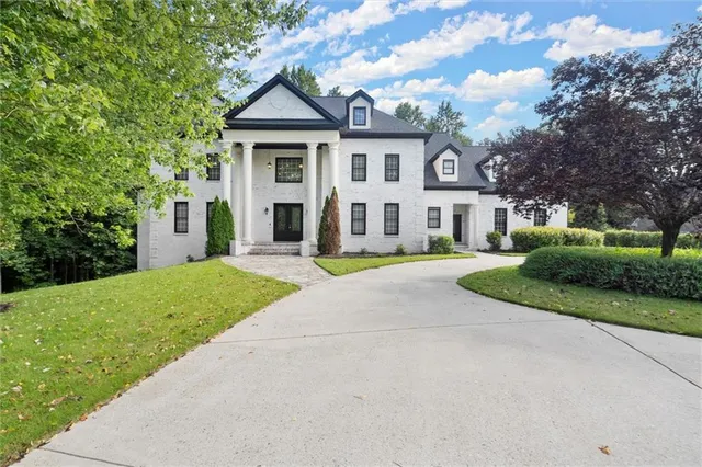 $995,000 | 5515 Riverwalk Court, Gainesville, GA 30506