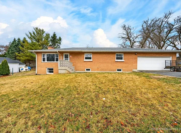 $335,000 | 7302 Chippewa Drive, Wonder Lake, IL 60097
