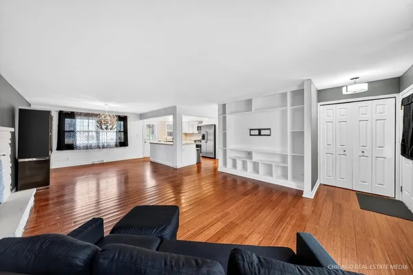 $335,000 | 7302 Chippewa Drive, Wonder Lake, IL 60097