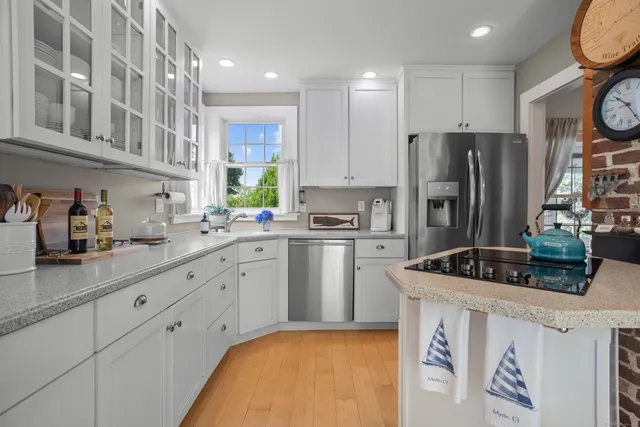 $14,500 | 22 School Street, Stonington, CT 06355