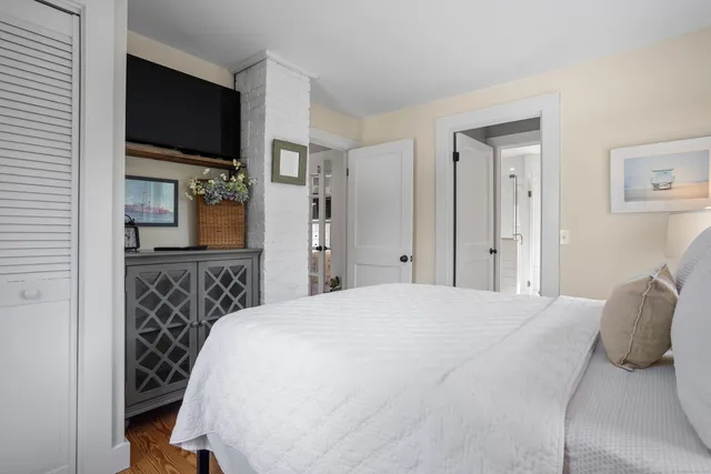 $14,500 | 22 School Street, Stonington, CT 06355