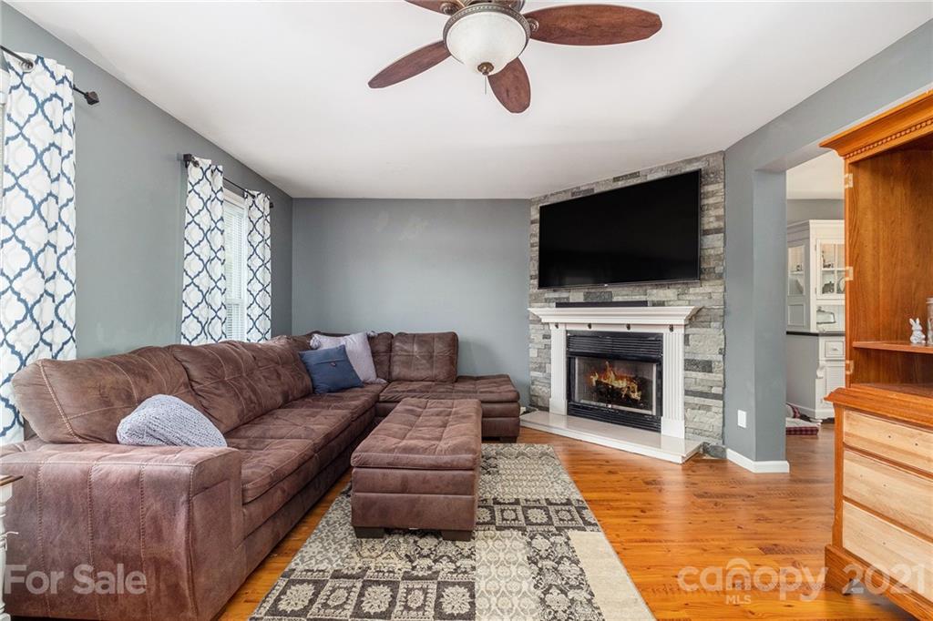 2340 Centergrove Road Kannapolis, NC 28083 - Photo 2 of 28 Gallery Image 2