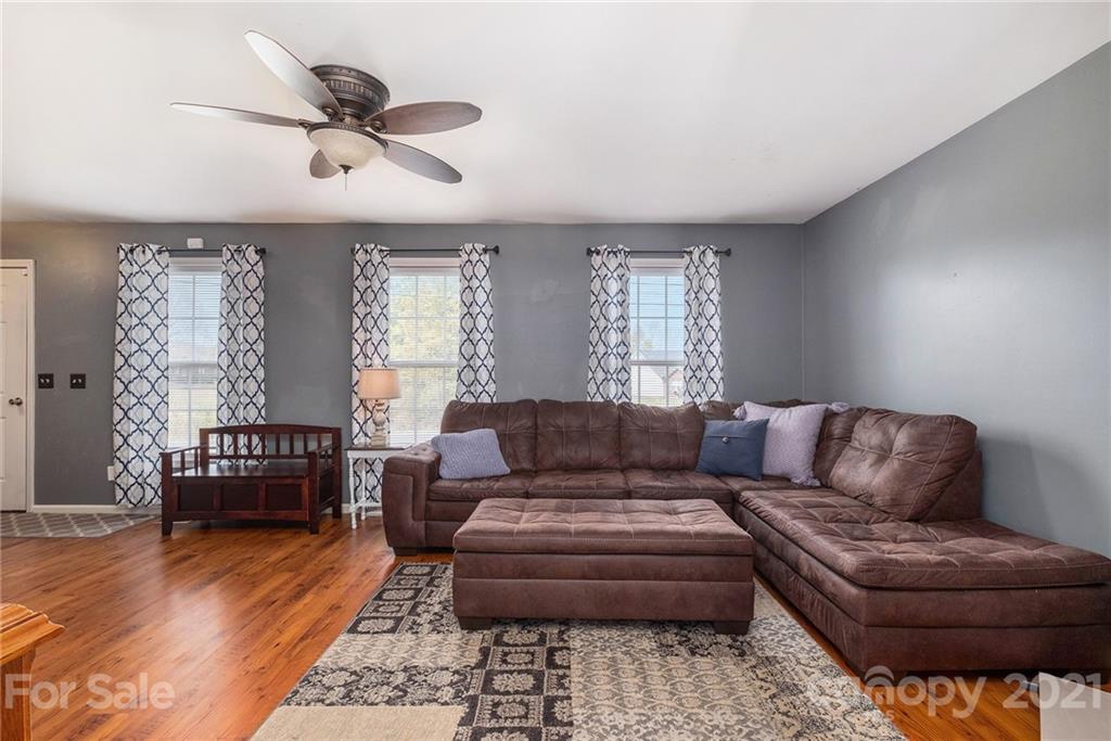 2340 Centergrove Road Kannapolis, NC 28083 - Photo 3 of 28 Gallery Image 3
