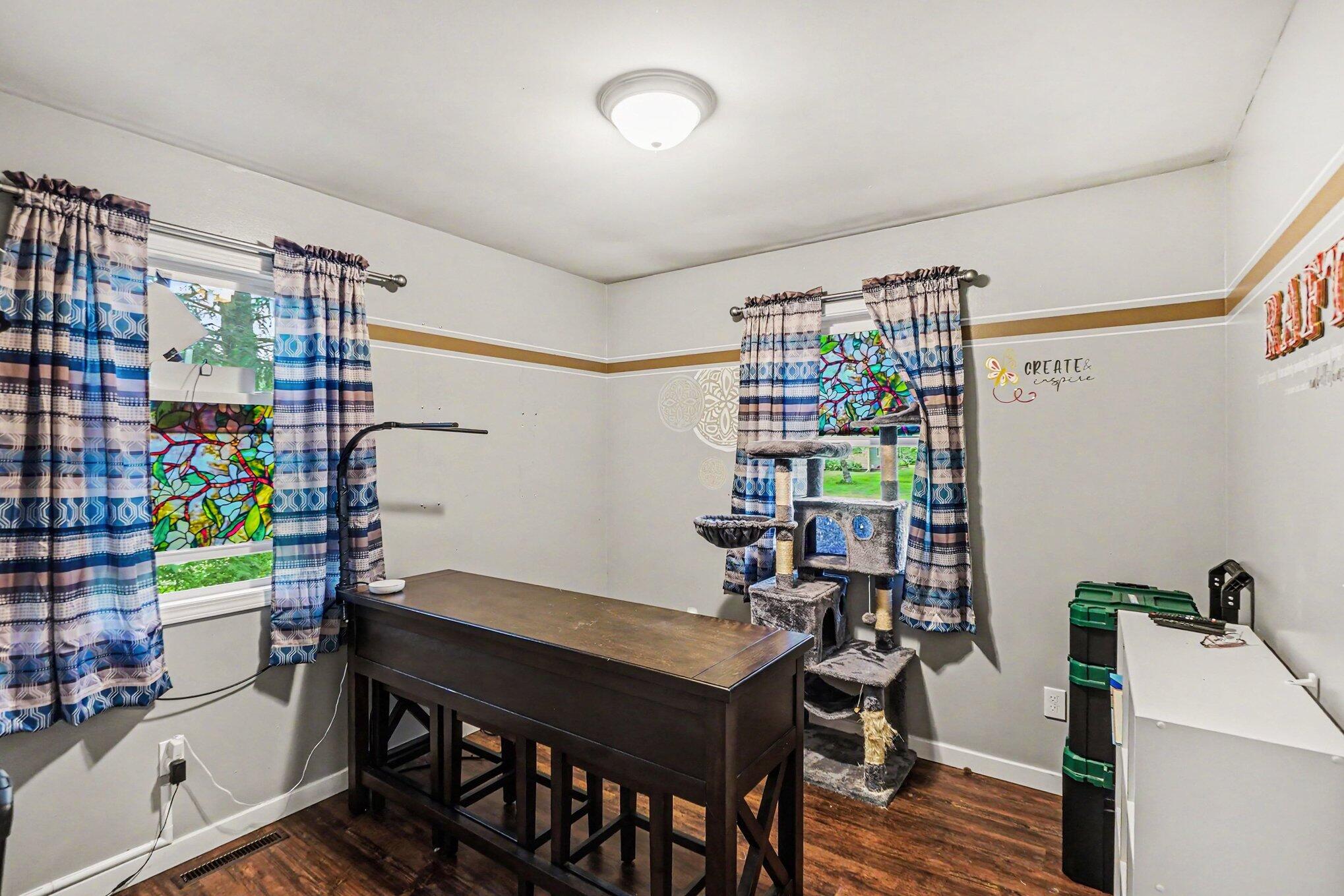 412 West Church Avenue Reed City, MI 49677 - Photo 6 of 15 008_file_9371