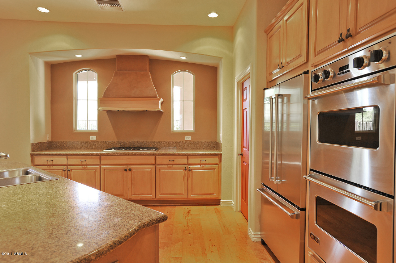 9176 East Mountain Spring Road Scottsdale, AZ 85255 - Photo 12 of 39 Kitchen