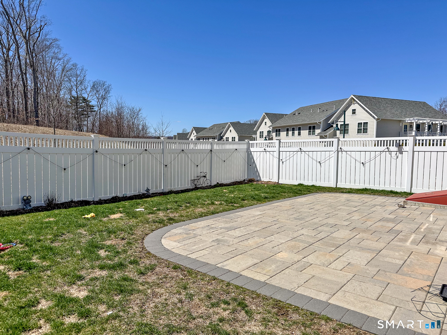 201 Edgewater Circle, Unit B East Hampton, CT 06424 - Photo 31 of 34