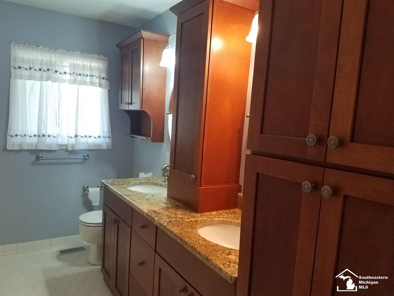 2632 Dean Road Lambertville, MI 48144 - Photo 21 of 26 Gallery Image 21