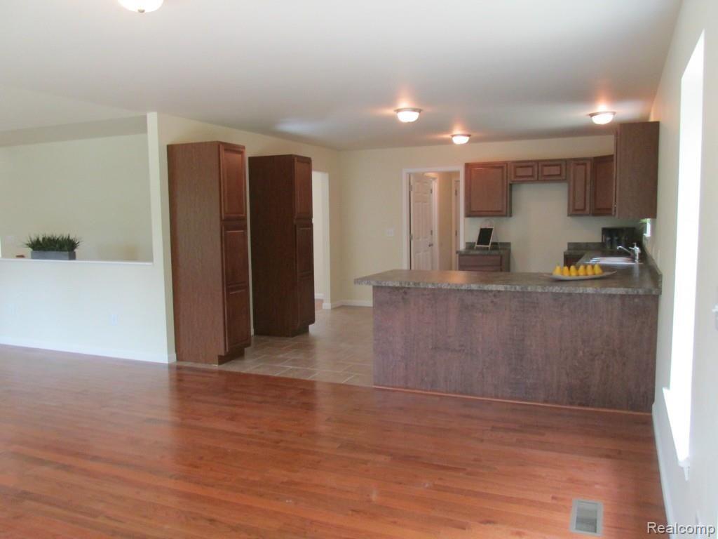 833 Francis Road Howell, MI 48843 - Photo 14 of 27