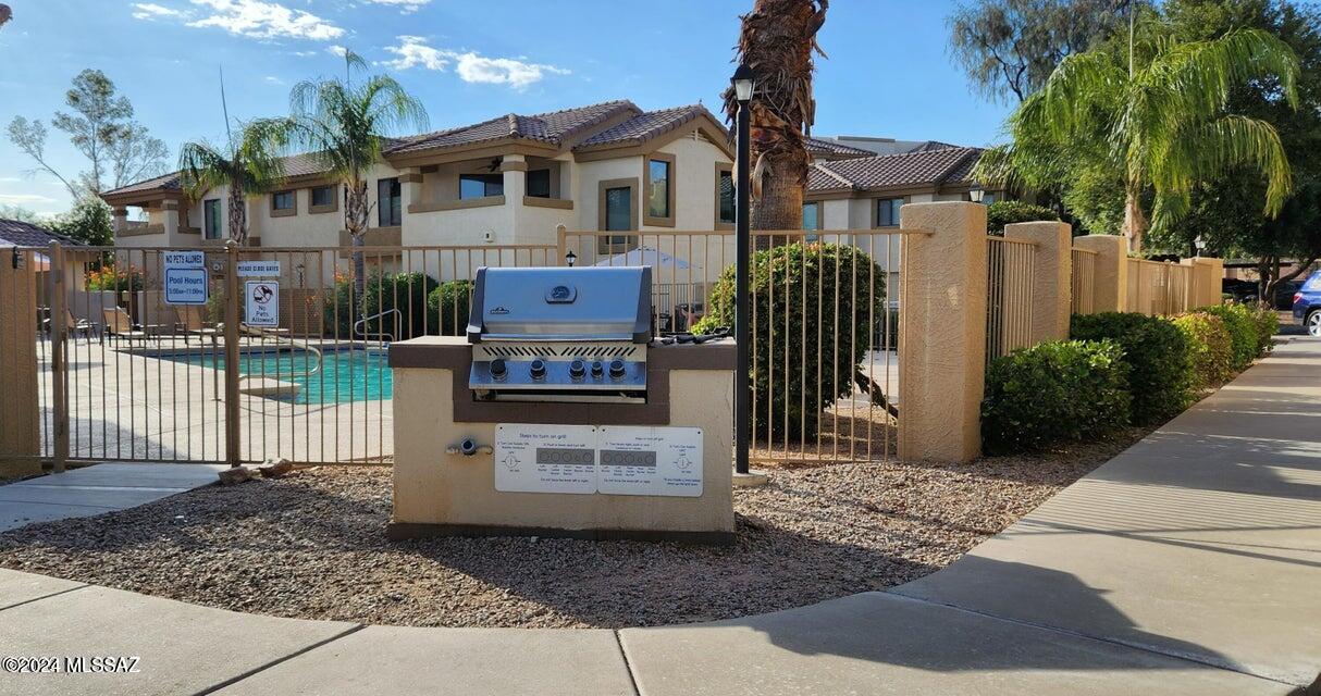 2550 East River Road, Unit 15304 Tucson, AZ 85718 - Photo 26 of 30