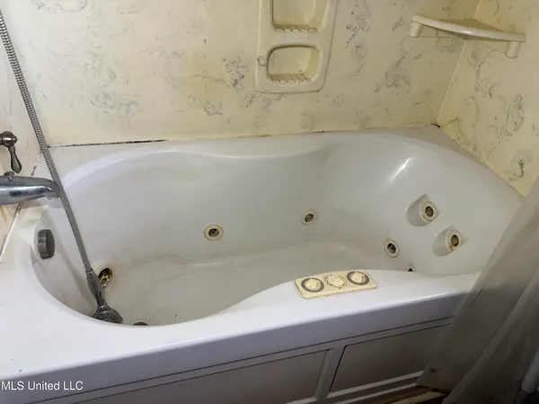 $69,000 | 108 Highland Drive, Kosciusko, MS 39090