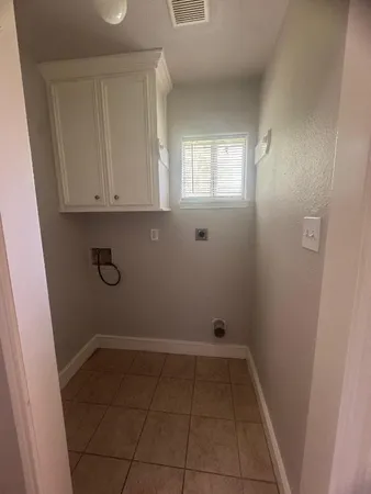 $1,500 | 3109 Airport Boulevard, Houston, TX 77051