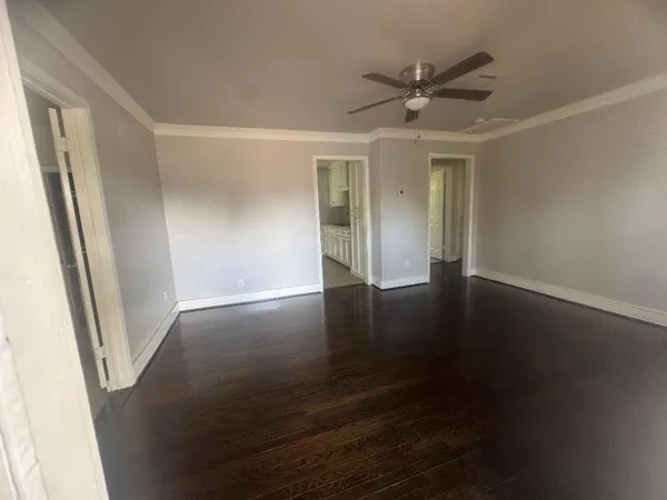 $1,500 | 3109 Airport Boulevard, Houston, TX 77051