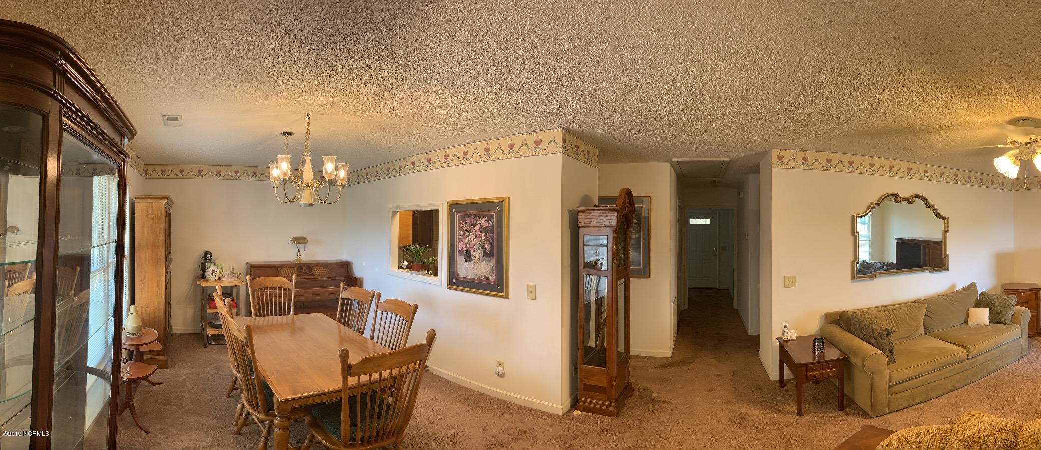 2081 Quail Ridge Road, Unit C Greenville, NC 27858 - Photo 17 of 18 180 Dining Room, Great Room