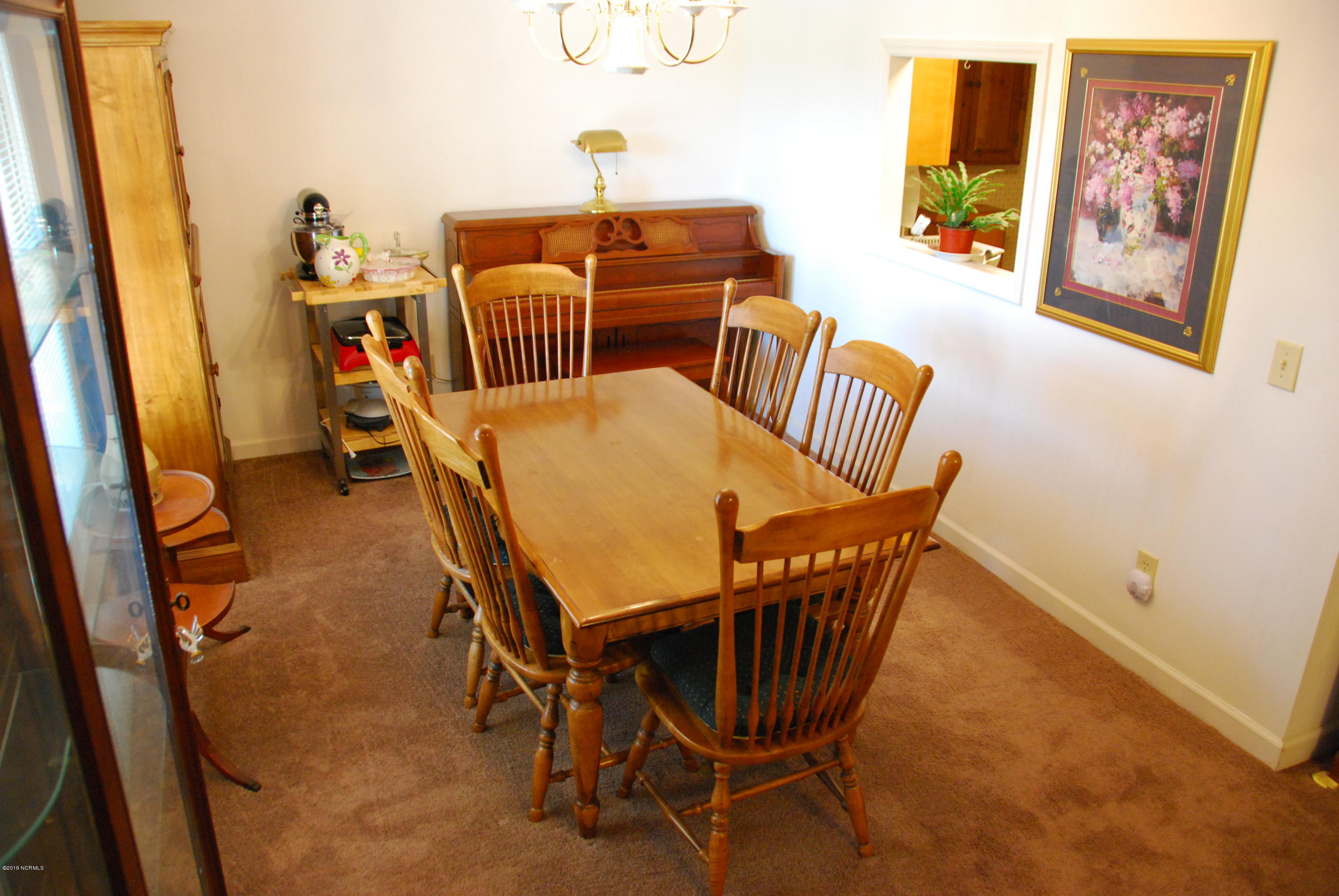 2081 Quail Ridge Road, Unit C Greenville, NC 27858 - Photo 4 of 18 DSC_9286