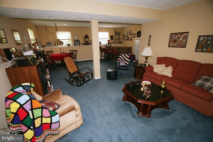 610 Rivershore Court Edgewood, MD 21040 - Photo 14 of 22 Family Roomf