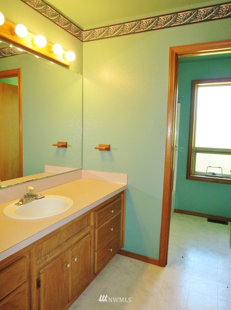 3051 Ridgeview Drive Sedro-Woolley, WA 98284 - Photo 13 of 25 Gallery Image 13