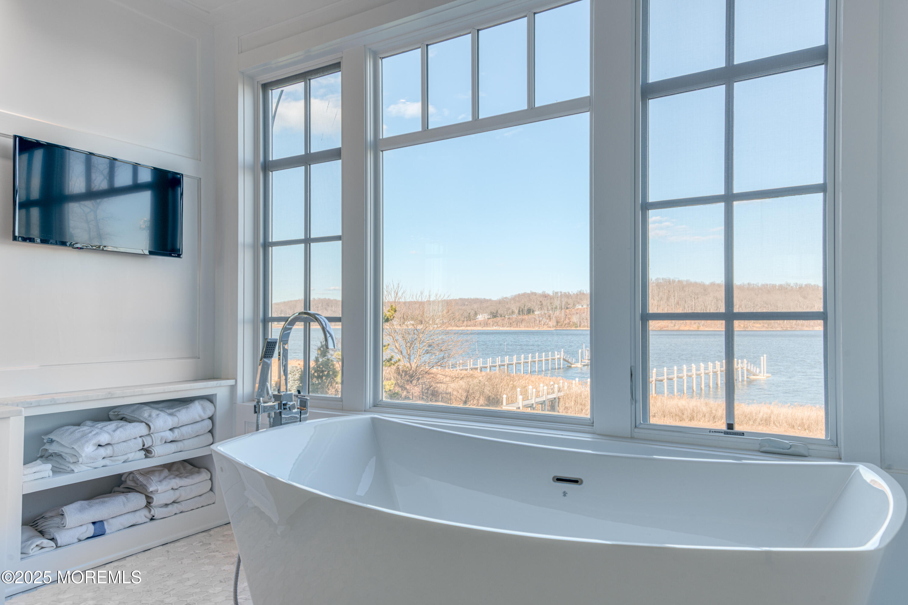 0 Wilson Circle Rumson, NJ 07760 - Photo 34 of 74 a bathroom with a bathtub and next to a window