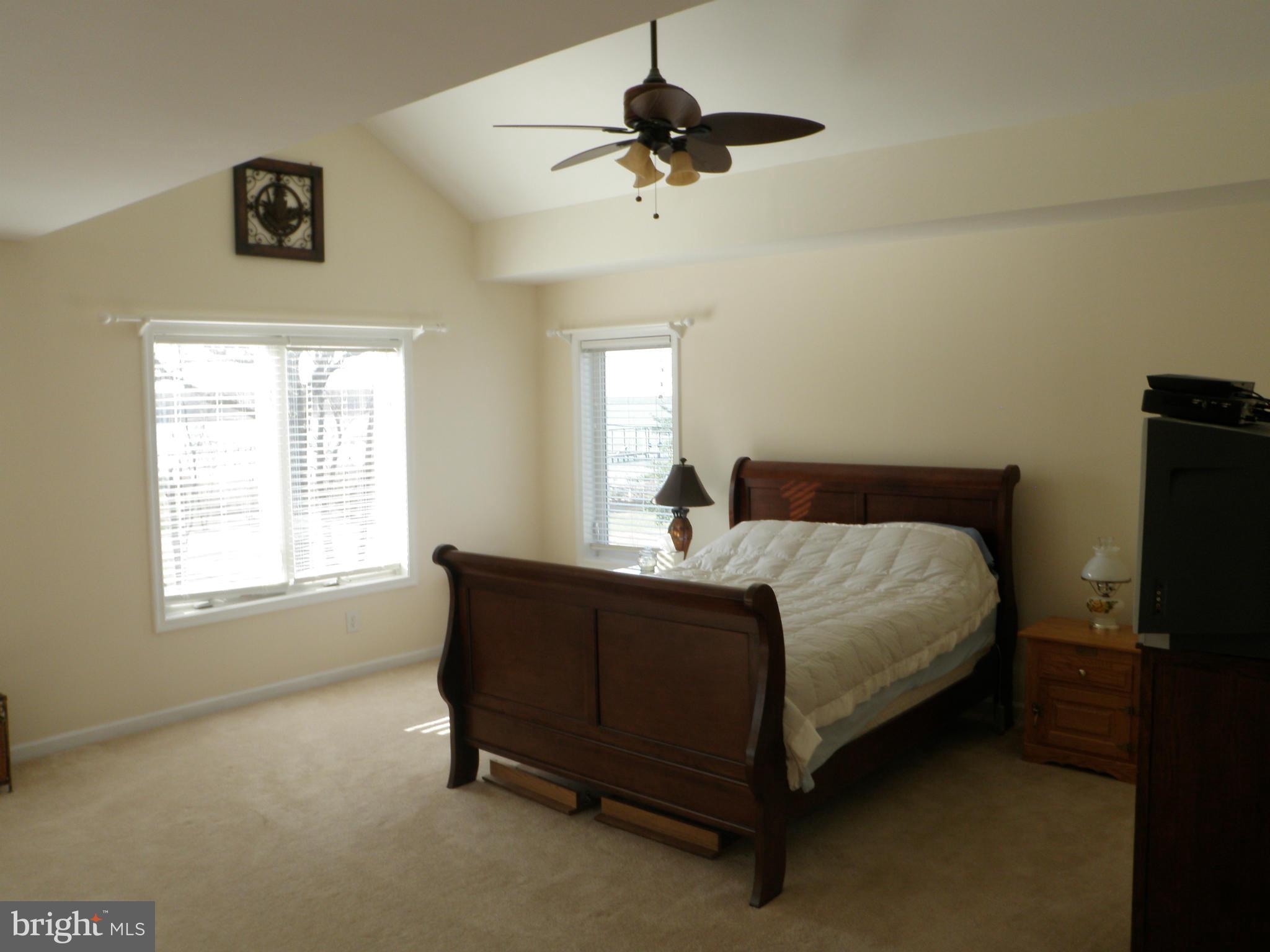 236 Twin Beach Road Pasadena, MD 21122 - Photo 21 of 30 Bedroom (Master)