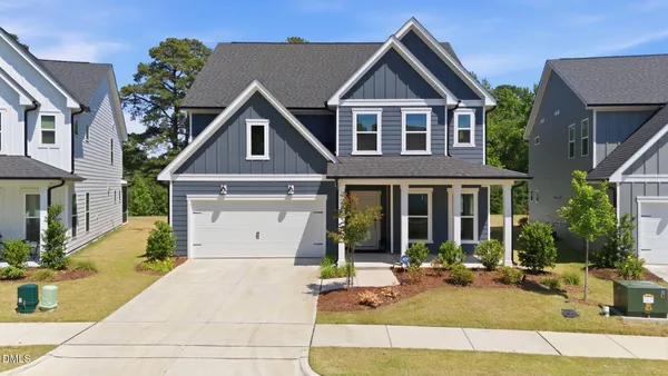 $799,900 | 743 Bachelor Gulch Way, Apex, NC 27523