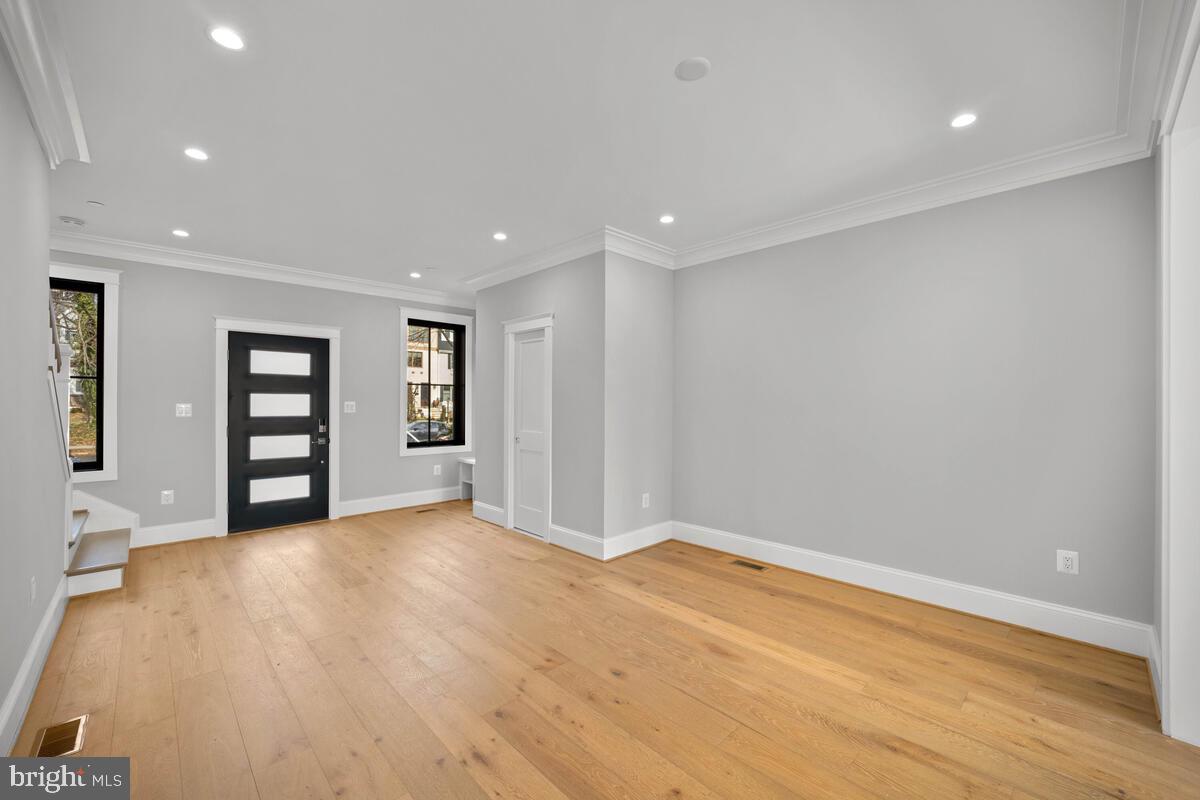 3722 S Street Northwest Washington, DC 20007 - Photo 5 of 63