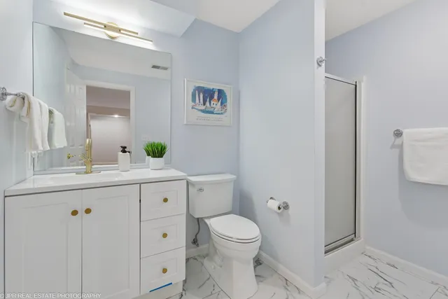 $425,000 | 2381 Shoreham Highlands Street, St. Joseph, MI 49085