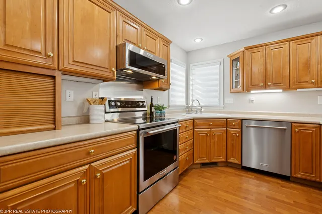 $425,000 | 2381 Shoreham Highlands Street, St. Joseph, MI 49085