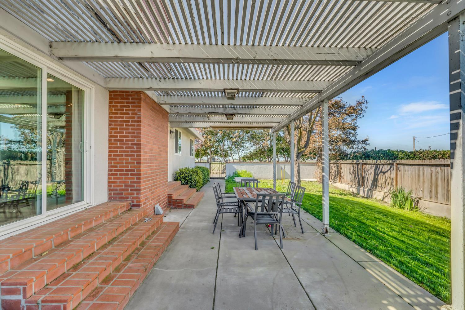 6450 Delta Avenue Tracy, CA 95304 - Photo 29 of 49 a garden view with a sitting space