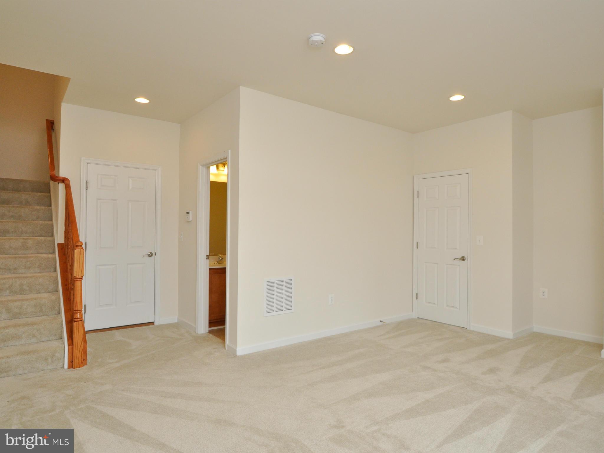 17684 Possum Point Road Dumfries, VA 22026 - Photo 20 of 26 Family Room