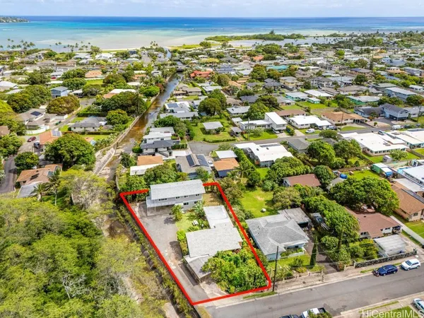 $1,699,000 | 6163 Kawekiu Place, Honolulu, HI 96821