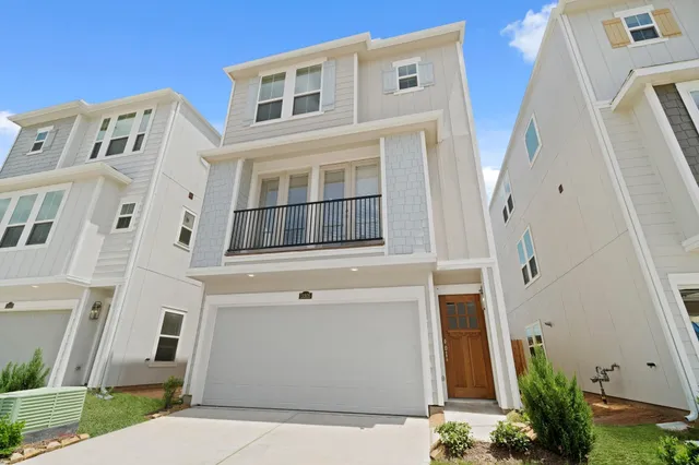 $2,990 | 13305 Moncloa Drive, Houston, TX 77047