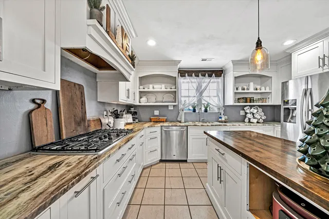 $465,000 | 12903 Johns Creek Road, New Castle, VA 24127