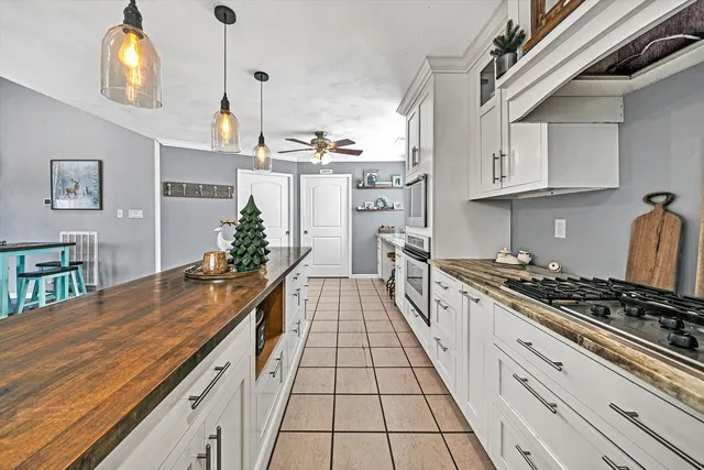 $465,000 | 12903 Johns Creek Road, New Castle, VA 24127