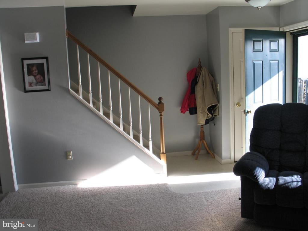 23 Diamond Spring Circle Akron, PA 17501 - Photo 3 of 12 Gallery Image 3