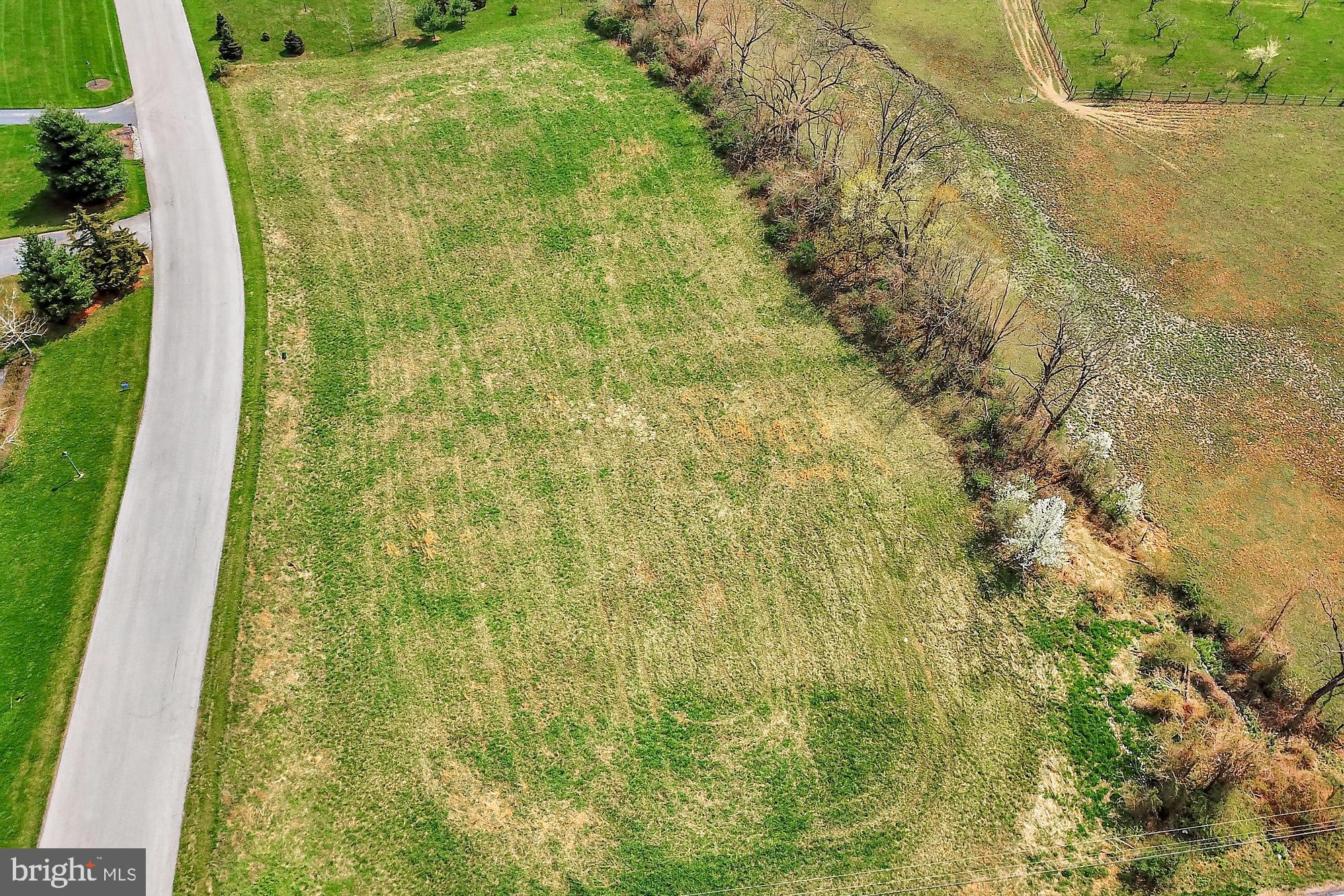 140 Apple Tree Road Hummelstown, PA 17036 - Photo 10 of 11 Gallery Image 10