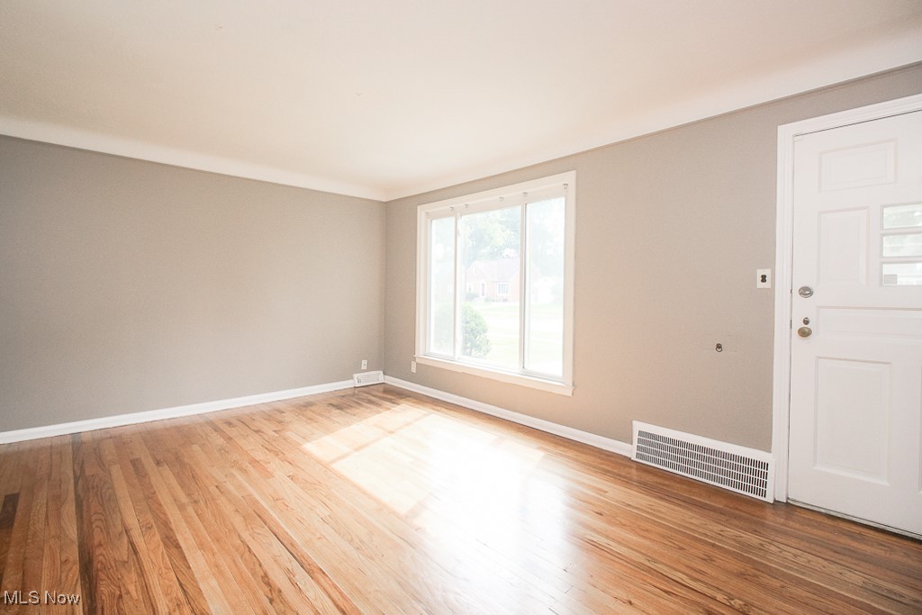 4287 West Anderson Road South Euclid, OH 44121 - Photo 4 of 33