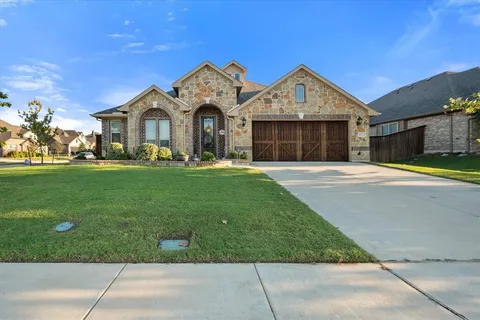 $440,000 | 4021 Grove Valley Road, Midlothian, TX 76065