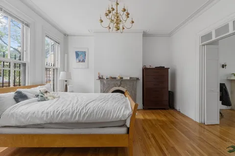 $2,395,000 | 407 A Broadway, Cambridge, MA 02138