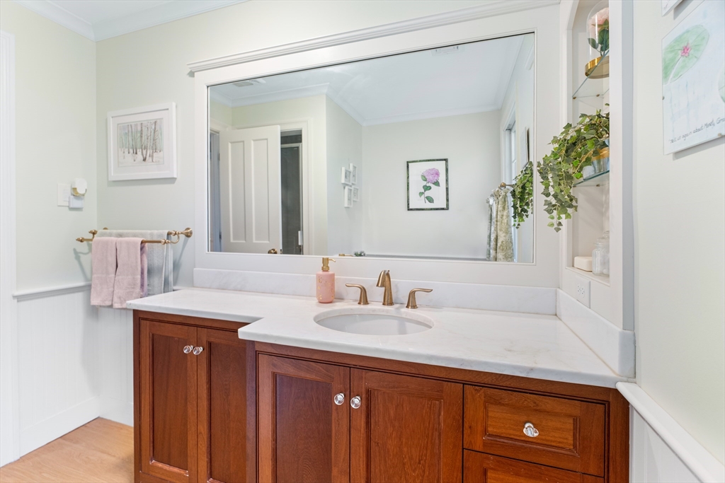 2 Woodridge Road Dover, MA 02030 - Photo 11 of 27
