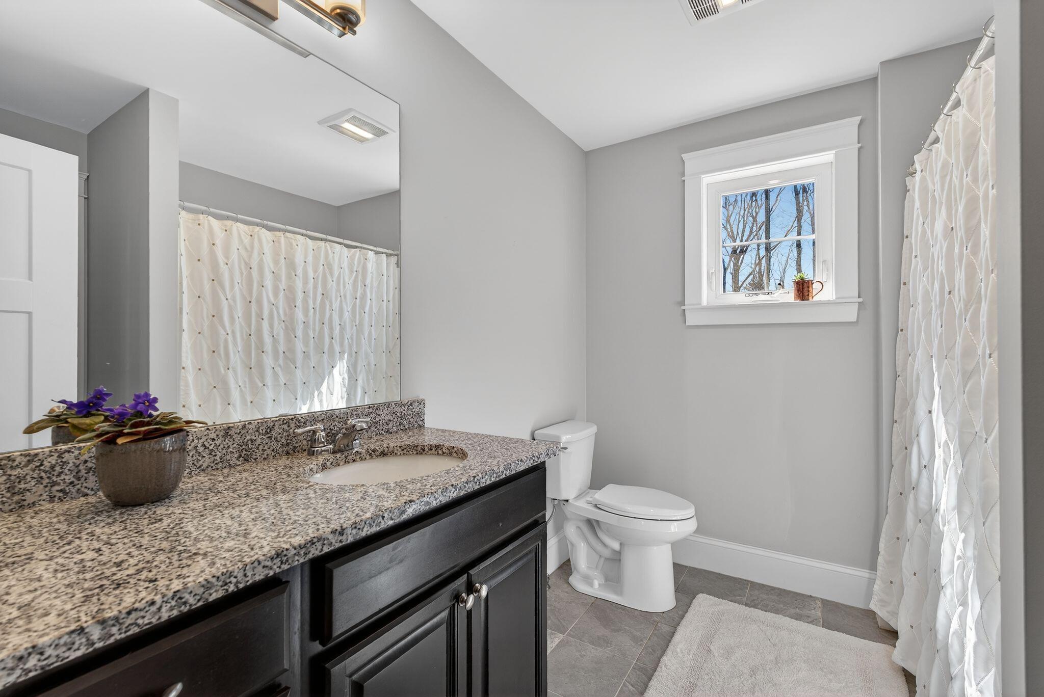 17 Webhannet Place, Unit 11 Kennebunk, ME 04043 - Photo 19 of 34 44_DSC07896
