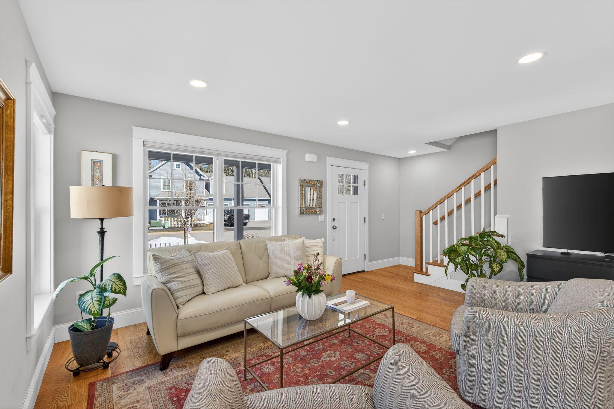 17 Webhannet Place, Unit 11 Kennebunk, ME 04043 - Photo 6 of 34 25_DSC07798