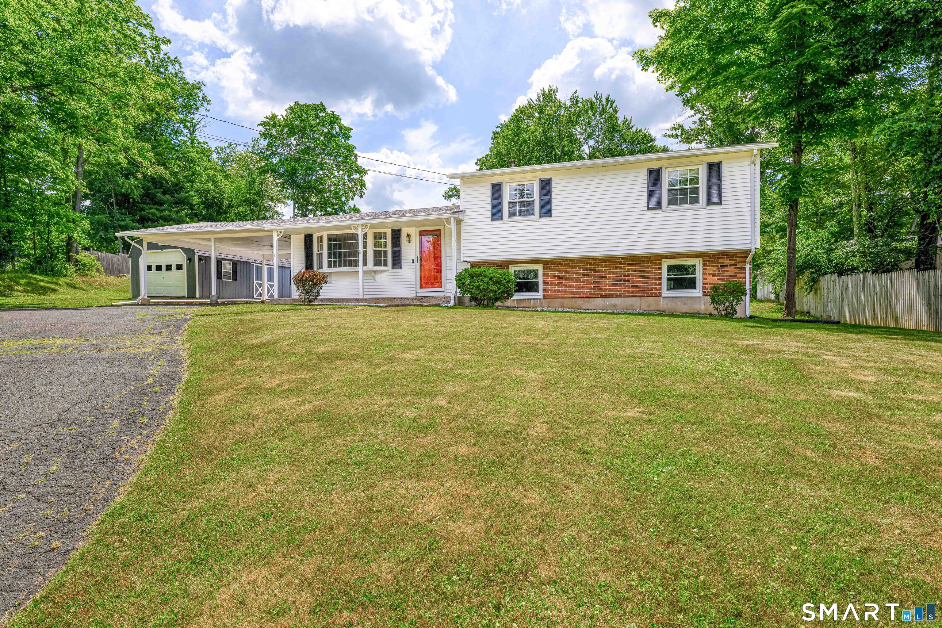 91 Nicholas Road Wallingford, CT 06492 - Photo 2 of 31